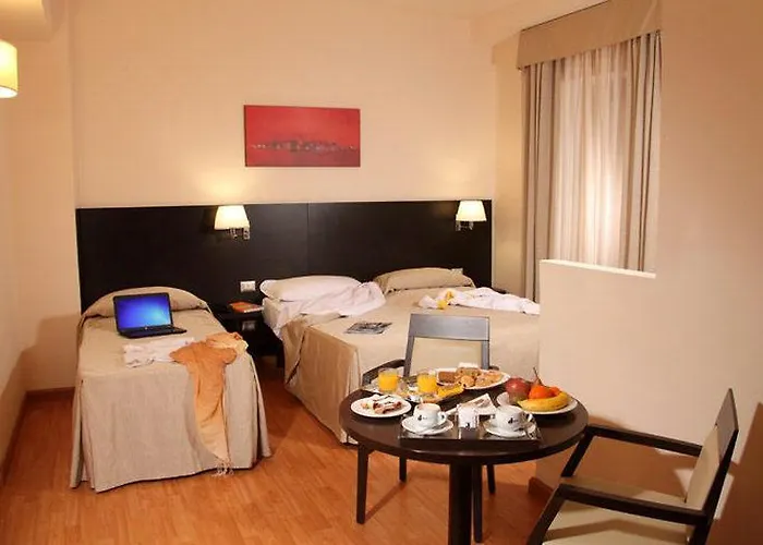 Regal Park Hotel