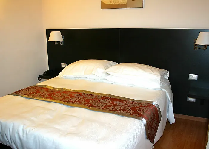 Regal Park Hotel